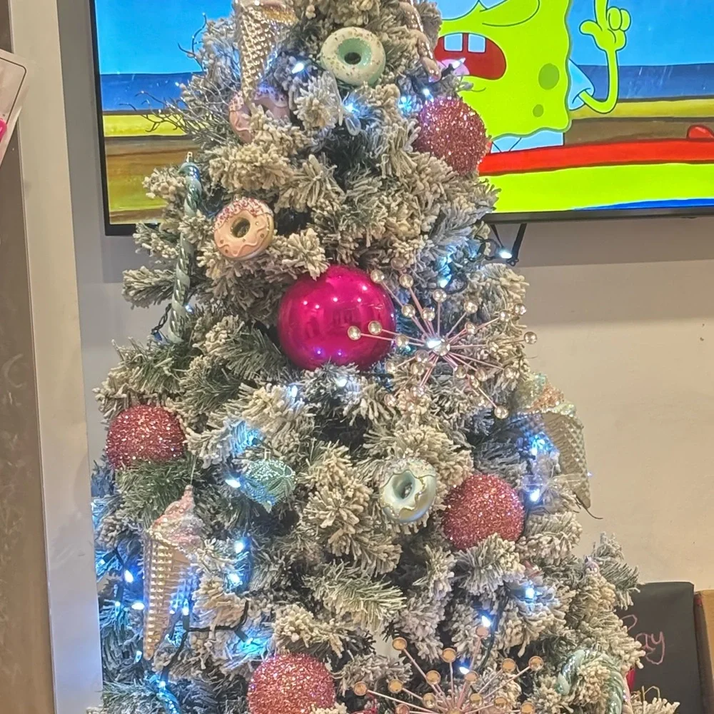 Christmas Pastel Ornaments - Picture 7 of 7